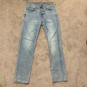 American Eagle Light Wash Jeans- Slim Fit